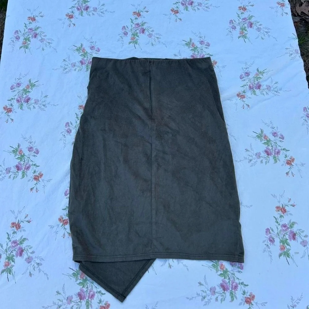 Green velvety fairy skirt by blue blush size‎ small